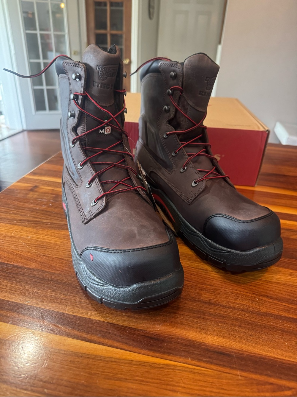 New Men’s Red Wing King toe 3516 Work Boots. Size 14